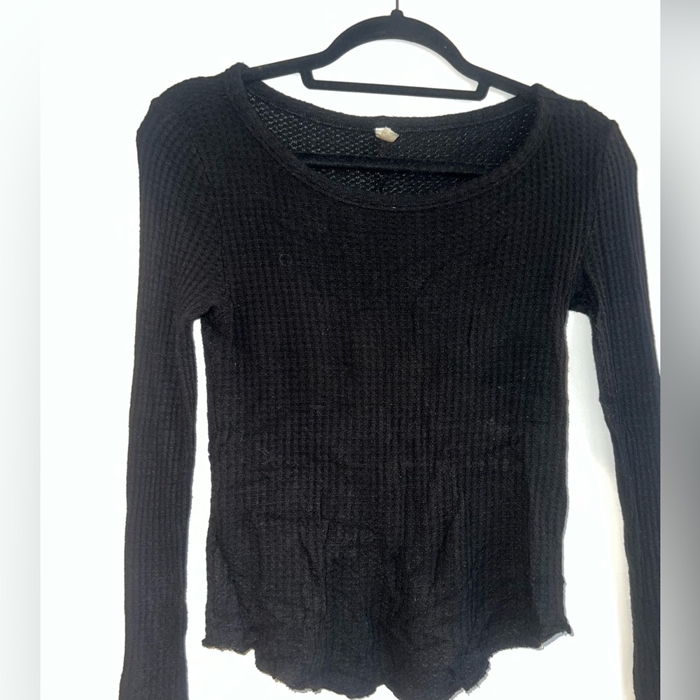 Free People black top with twist